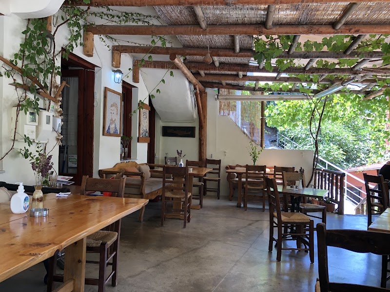 Platia Taverna Spili